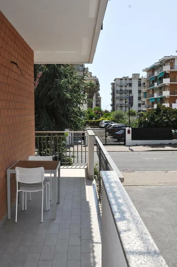 Appartement Viale Repubblica 307 2 à Pietra Ligure 0*,  Italie