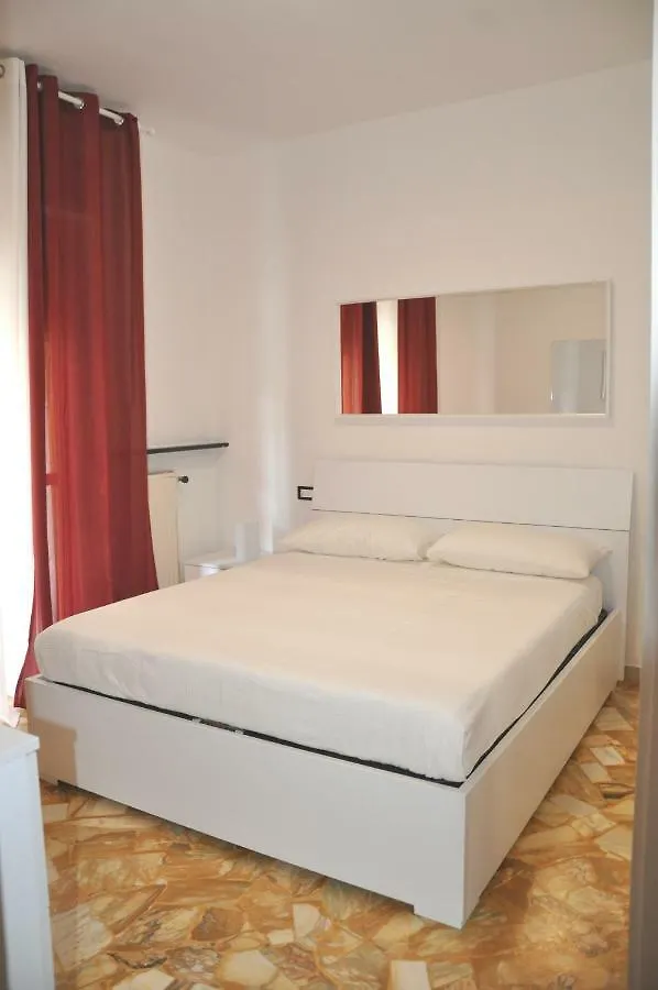 Appartement Viale Repubblica 307 2 à Pietra Ligure Italie