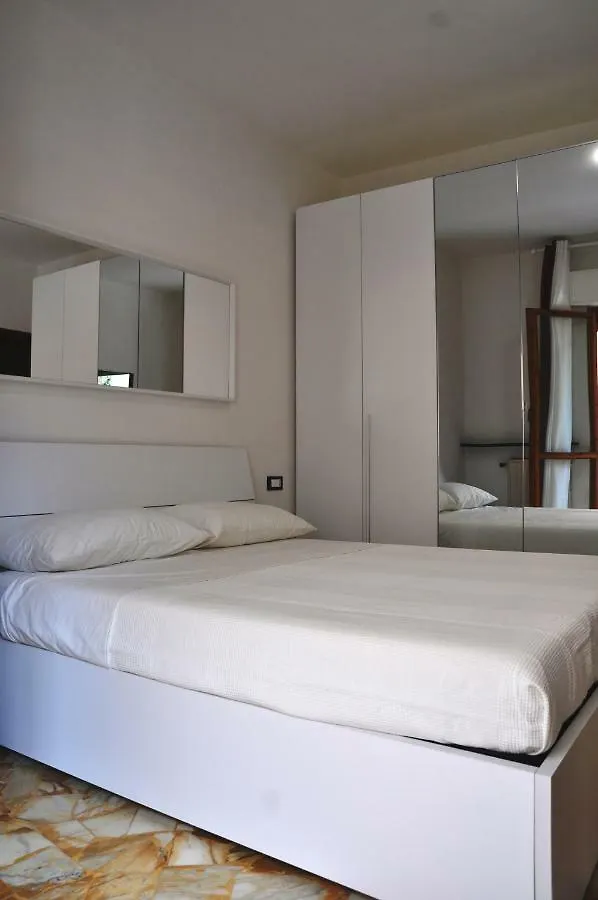 Appartement Viale Repubblica 307 2 à Pietra Ligure 0*,